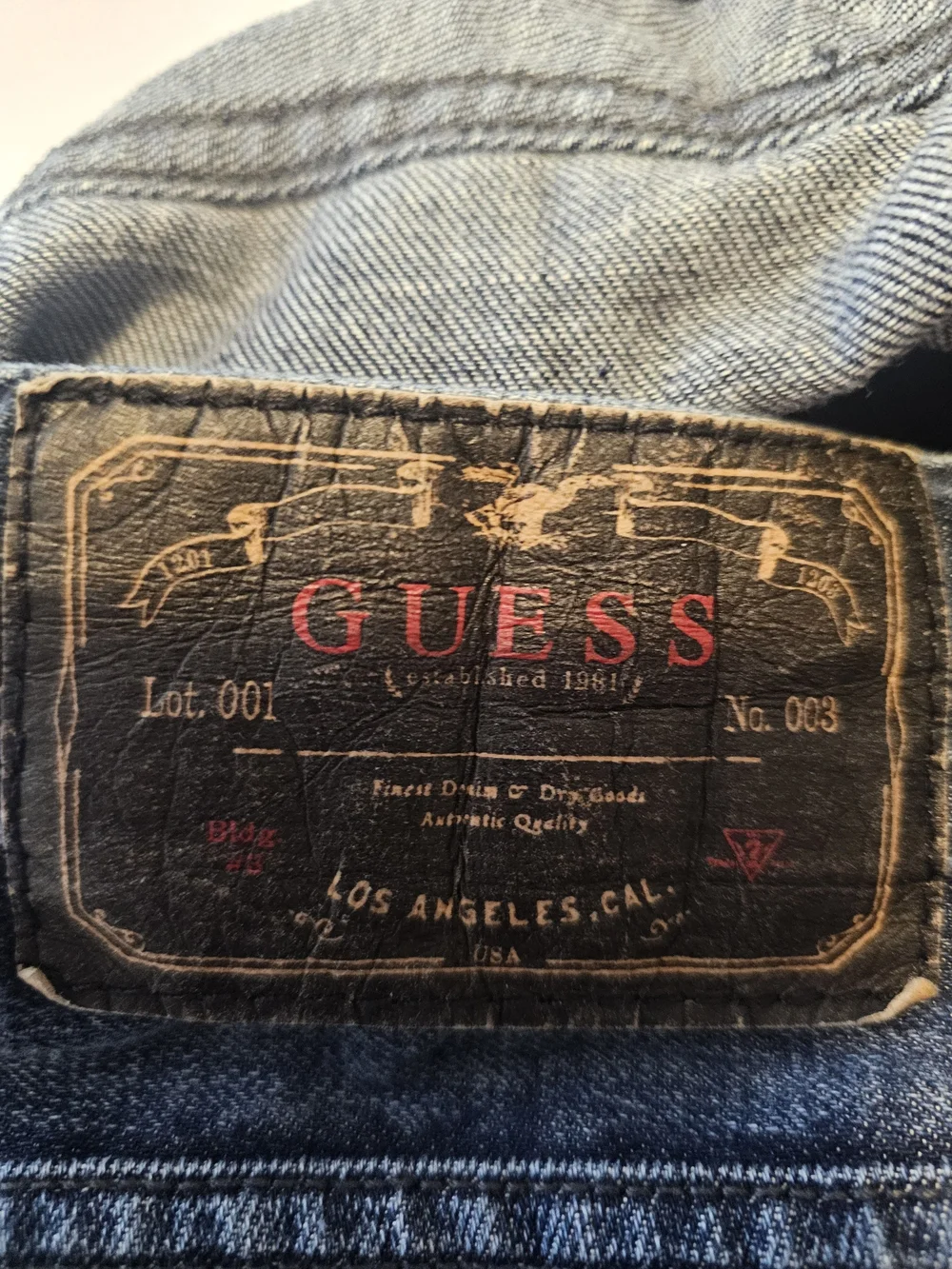 Guess Men's Desmond Relaxed Straight Jeans in Dark Blue Wash Sz 36 - Picture 14 of 16